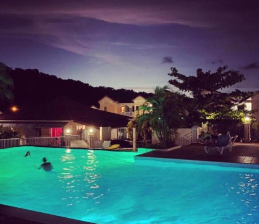 Residence Plage Des Salines Sainte-Anne Bagian luar foto